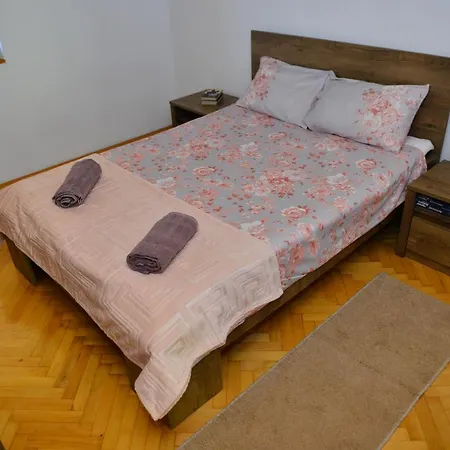 Nia Bihać